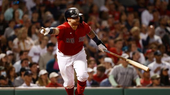 FINAL: Red Sox 4, Yankees 2 taken Fenway Park (Red Sox)